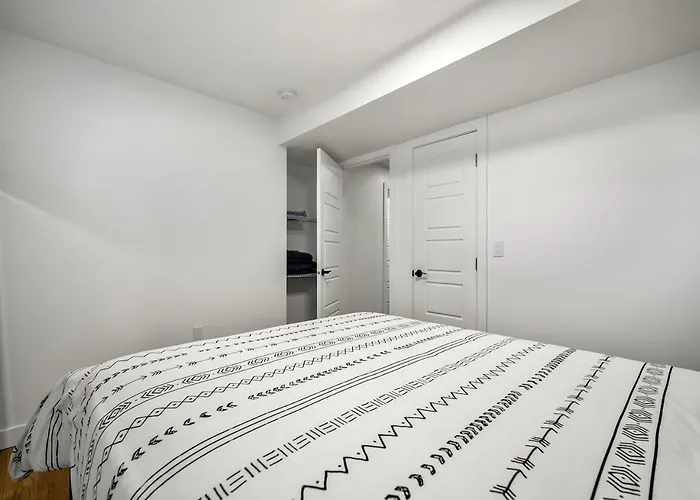 Mountain Hideaway Two Bedroom Basement Suite