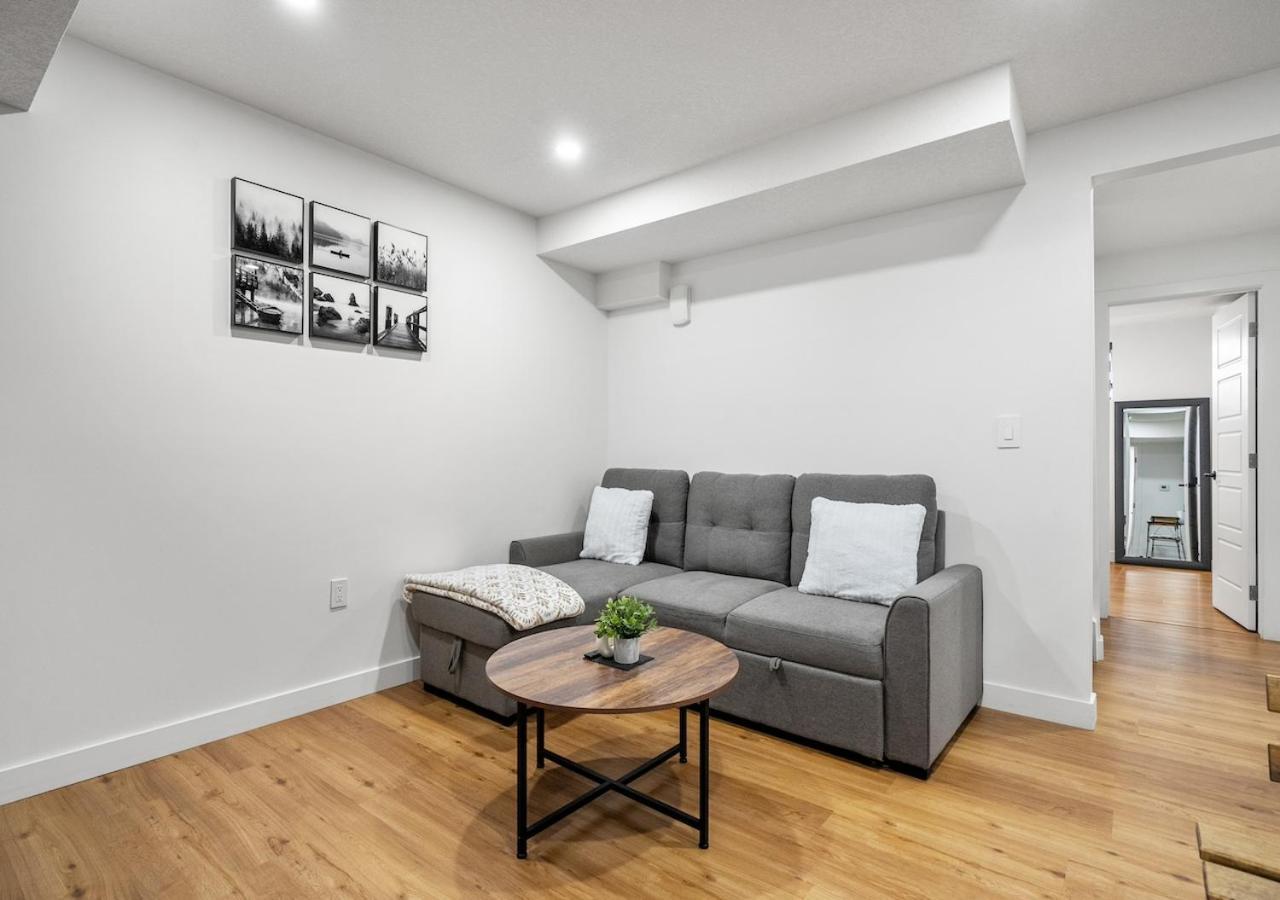 Mountain Hideaway Two Bedroom Basement Cochrane