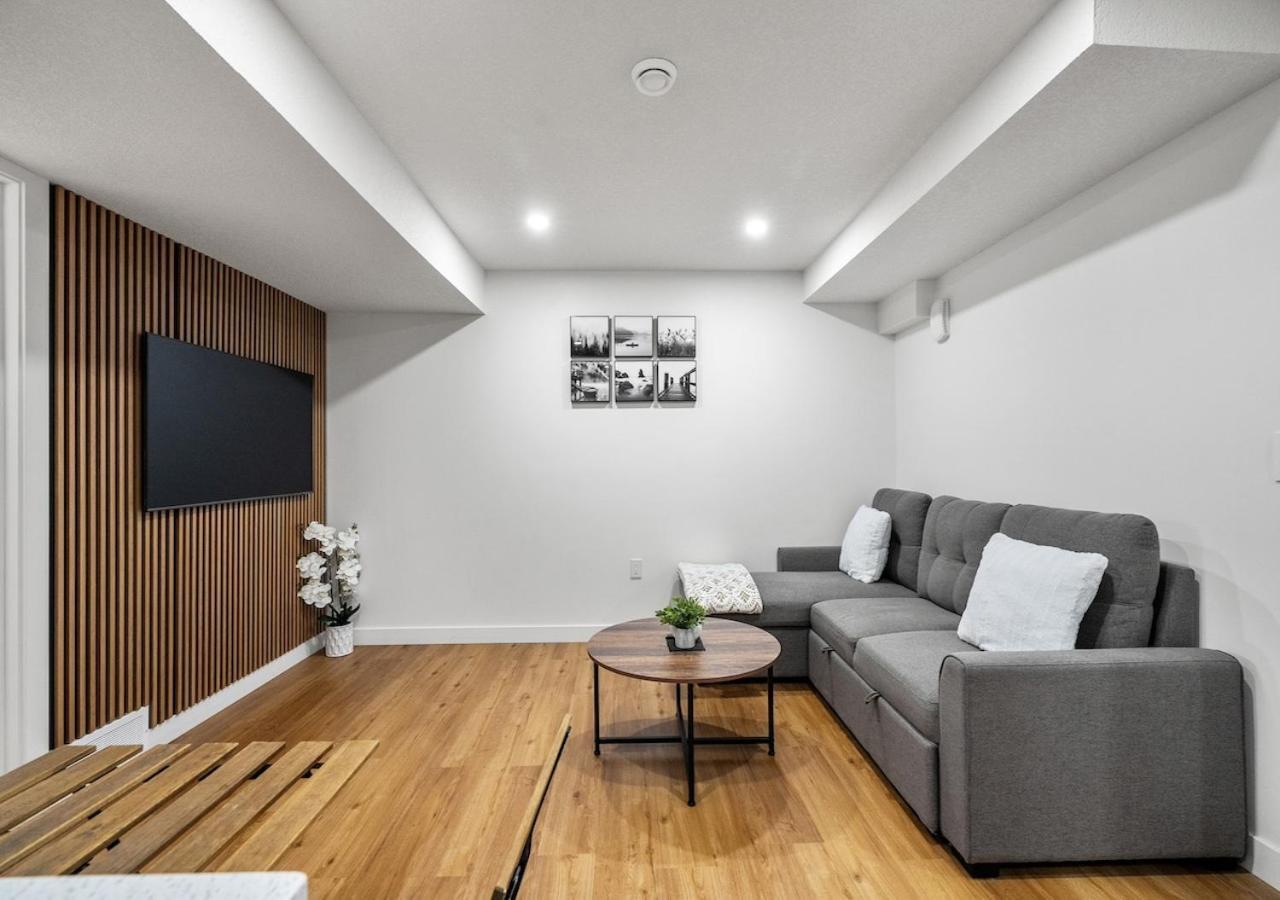 Mountain Hideaway Two Bedroom Basement *