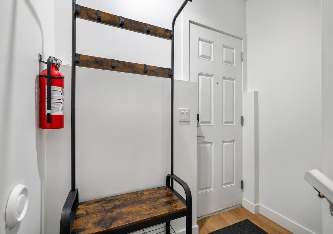 Apartment Mountain Hideaway Two Bedroom Basement Cochrane