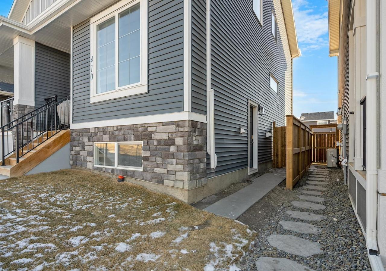 Mountain Hideaway Two Bedroom Basement Apartment *