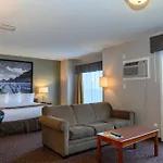 Super 8 By Wyndham Cochrane
