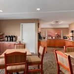 Days Inn & Suites By Wyndham Cochrane