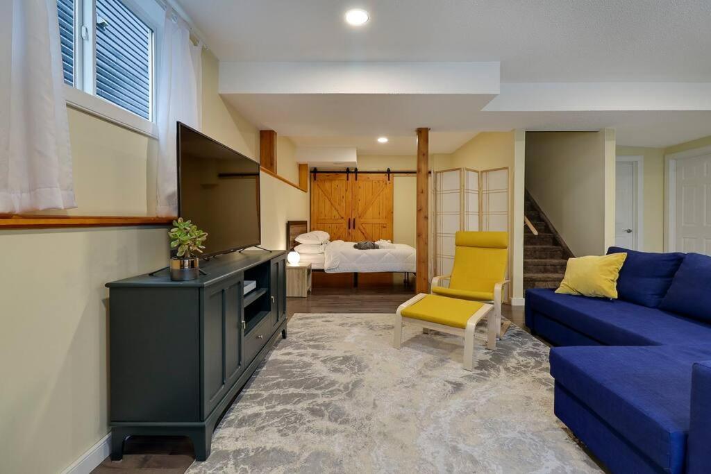 Adorable Private With Indoor Fire Place Cochrane