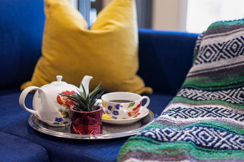 Apartment Adorable Private With Indoor Fire Place Cochrane