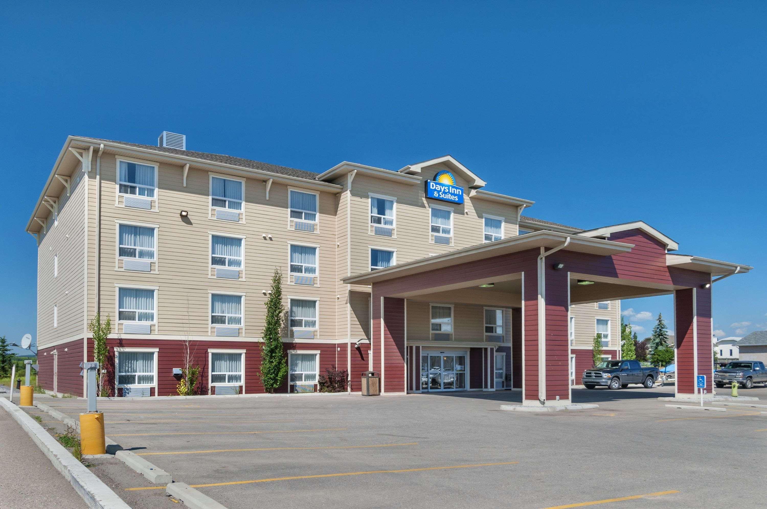 Days & By Wyndham Hotel 2*