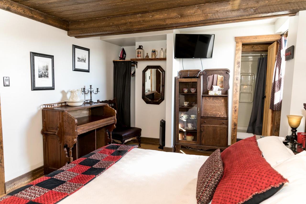 The Rockyview Hotel 3*