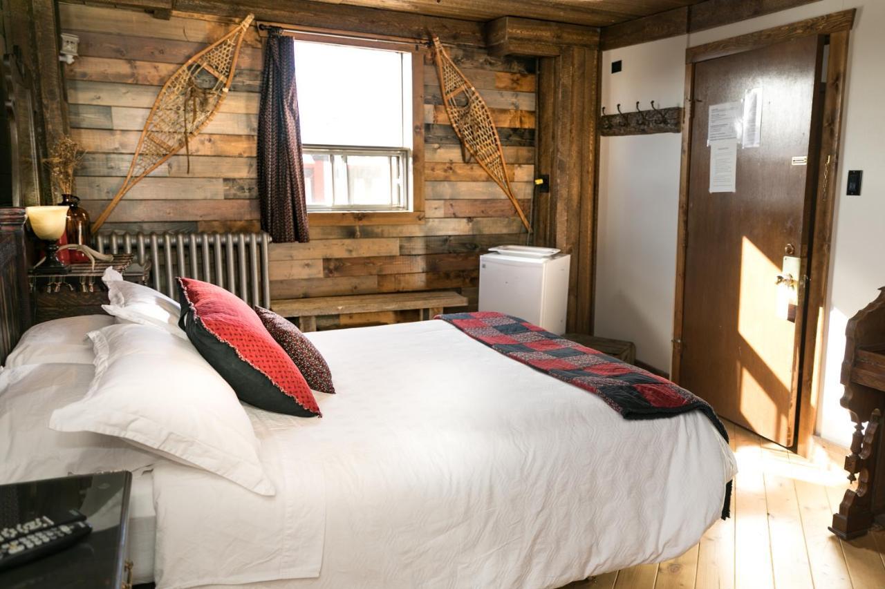 The Rockyview Hotel 3*