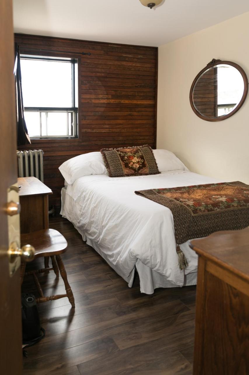 The Rockyview 3*