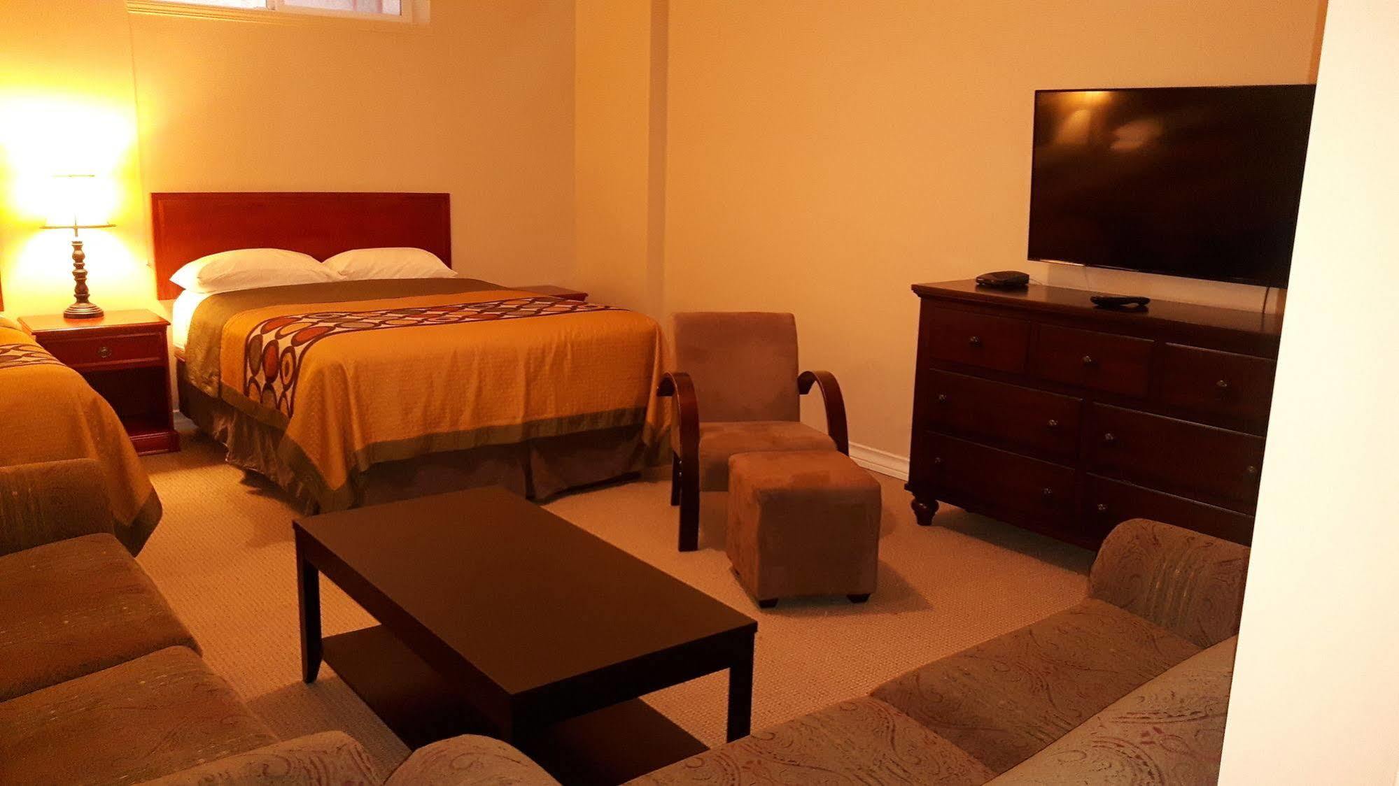 Hotel Super 8 By Wyndham 2*