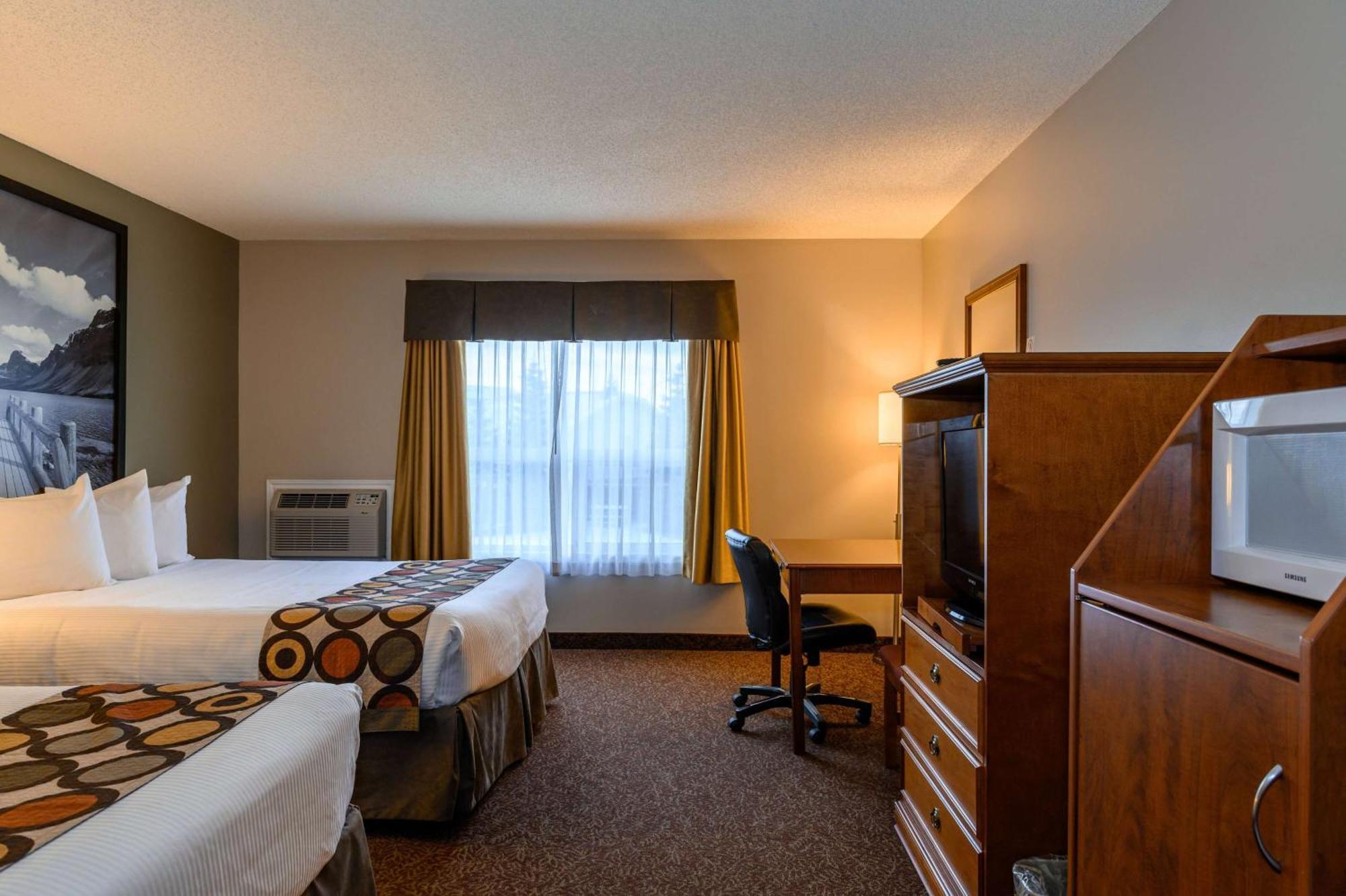 Hotel Super 8 By Wyndham Cochrane