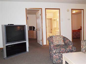 Motel Bow River