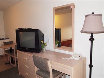 Motel Bow River