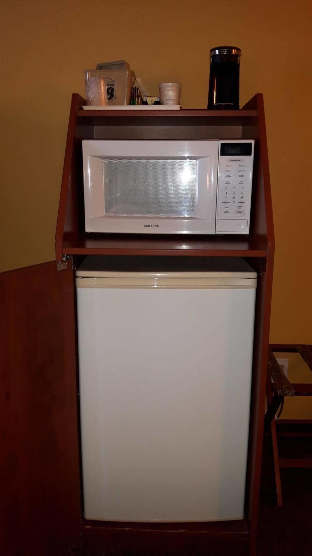 Super 8 By Wyndham Hotel Cochrane